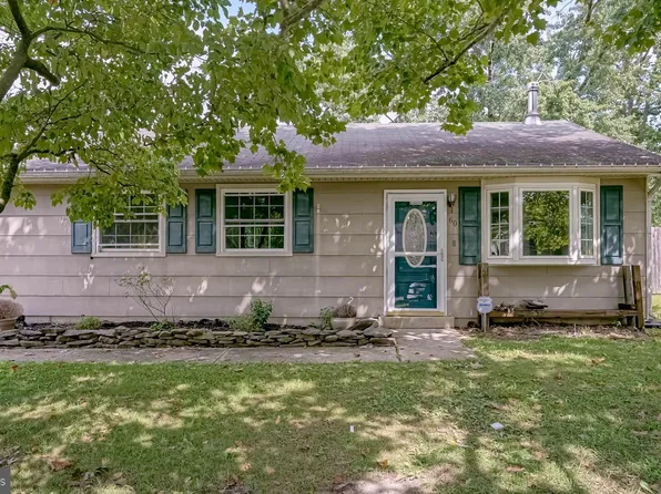 60 Delaware Ave, Sicklerville, NJ 08081