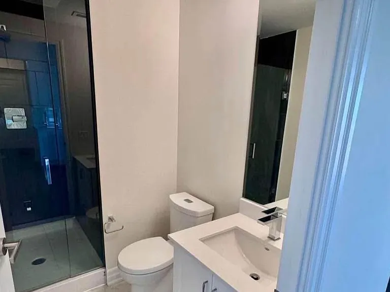 9085 Jane St #1104 — Photo 5