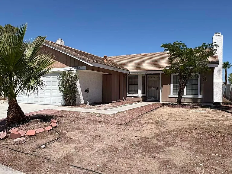 4325 Newcastle Rd — Photo 3