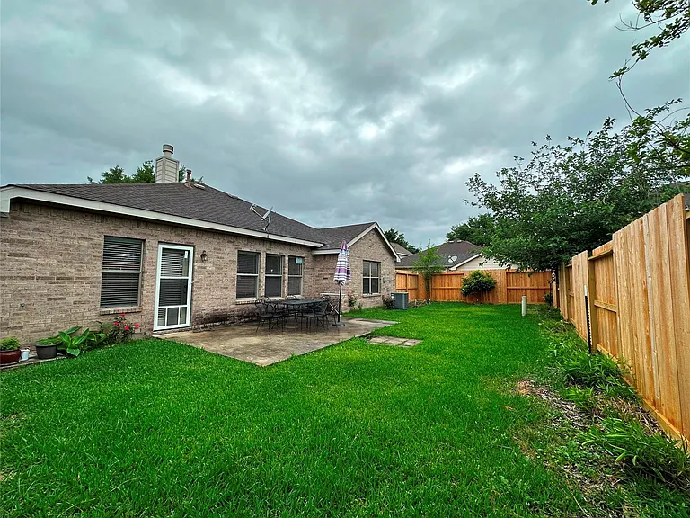 2211 Winding Hollow Dr — Photo 31