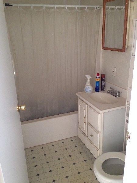 2nd image of 209 21st St