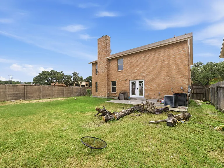 9202 Amber Rdg — Photo 20