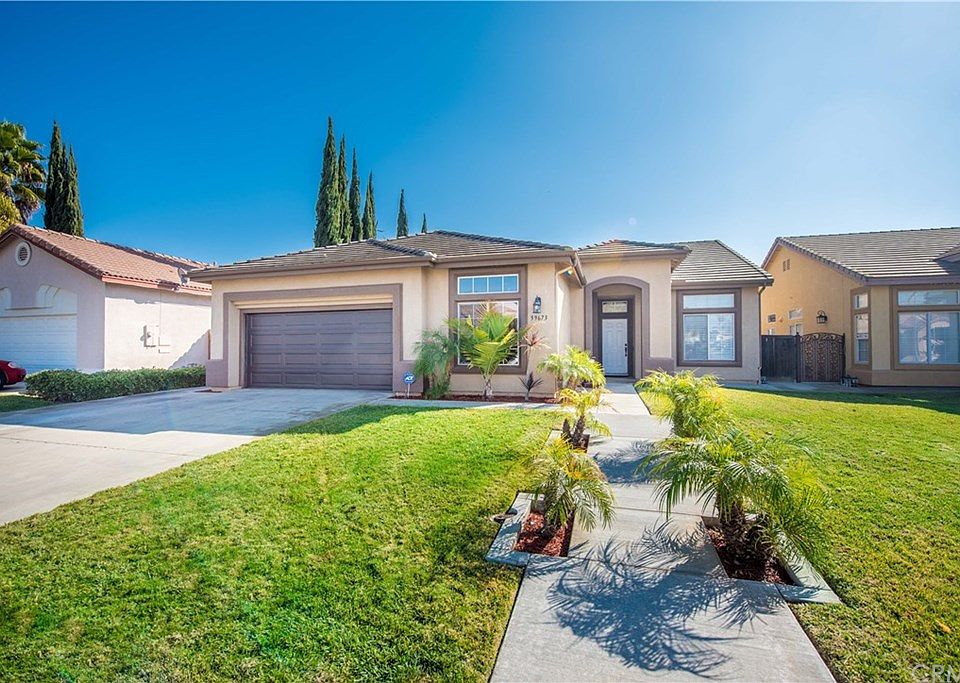1st image of 39673 Bonaire Way