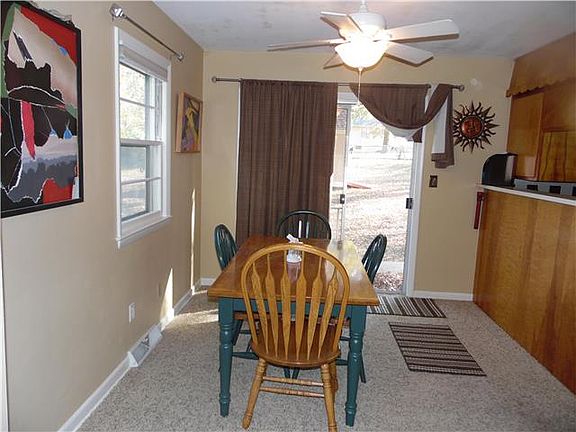 4th image of 1613 N Howard Dr