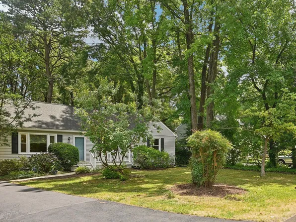 105 Hatton Dr, Severna Park, MD 21146