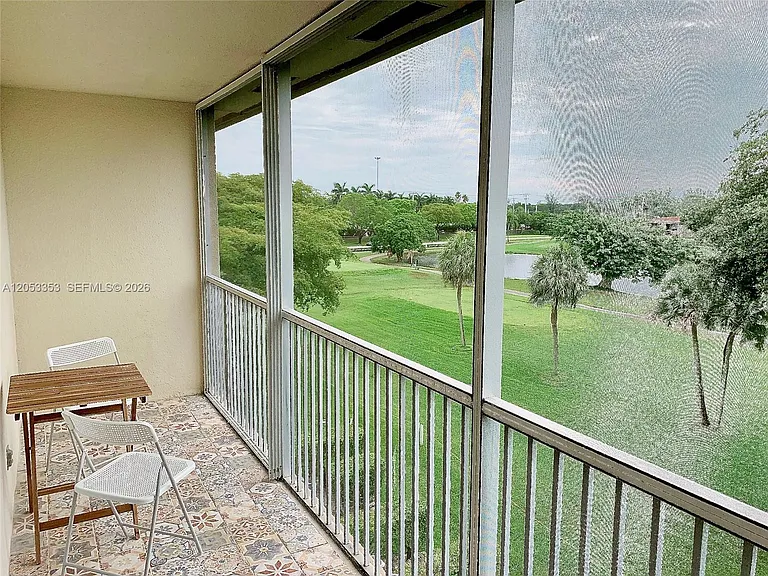 101 SW 132nd Way #413J — Photo 25