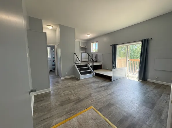 500 West St #1, Bloomingdale, MI 49026