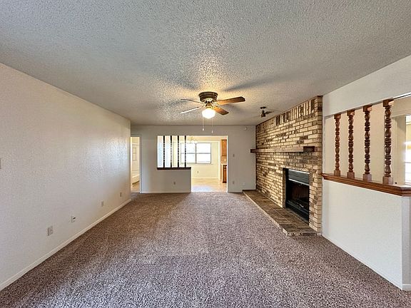 3rd image of 2509 Phyllis Dr