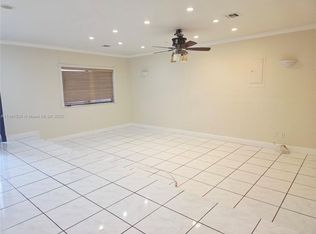 4004 SW 20th St, Hollywood, FL 33023