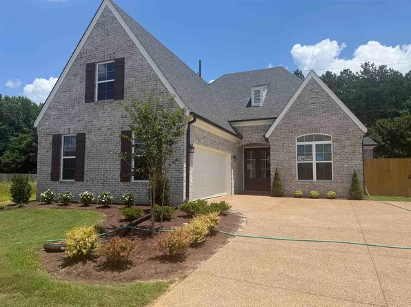 85 Ridgefield Dr, Oakland, TN 38060
