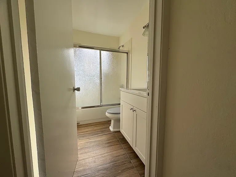 4059 Allendale Ave #5 — Photo 11