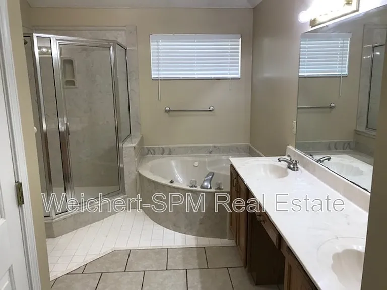 5616 Autumn Valley Dr — Photo 3