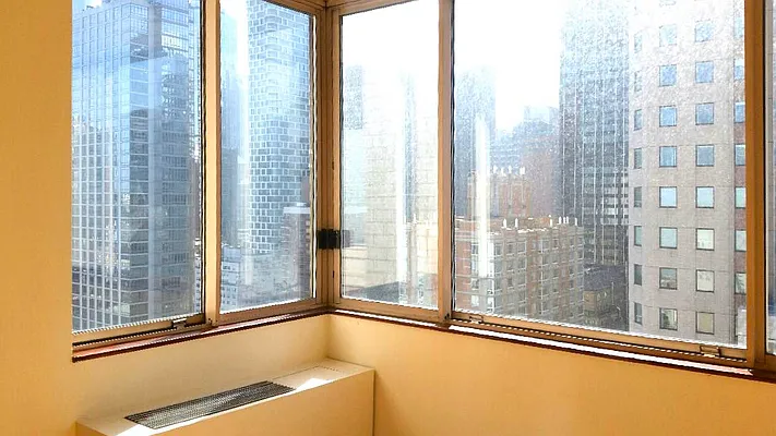 Rented by RELO REDAC INC. | media 1