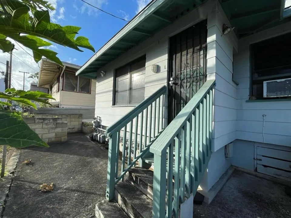 1804 Poki St