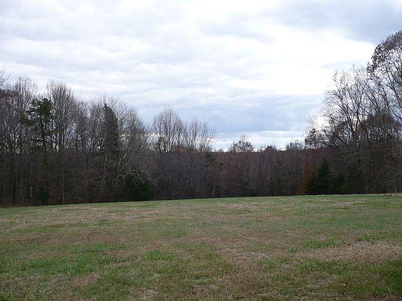 3rd image of 970 Homestead Trl