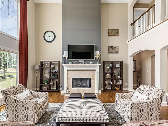 5th image of 3719 Hickory Rock Dr
