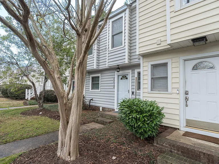 4418 Roller Ct — Photo 2