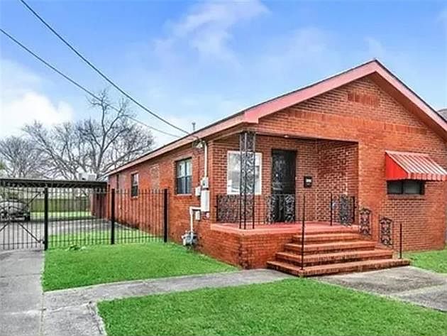 1st image of 3121 N Galvez St #B