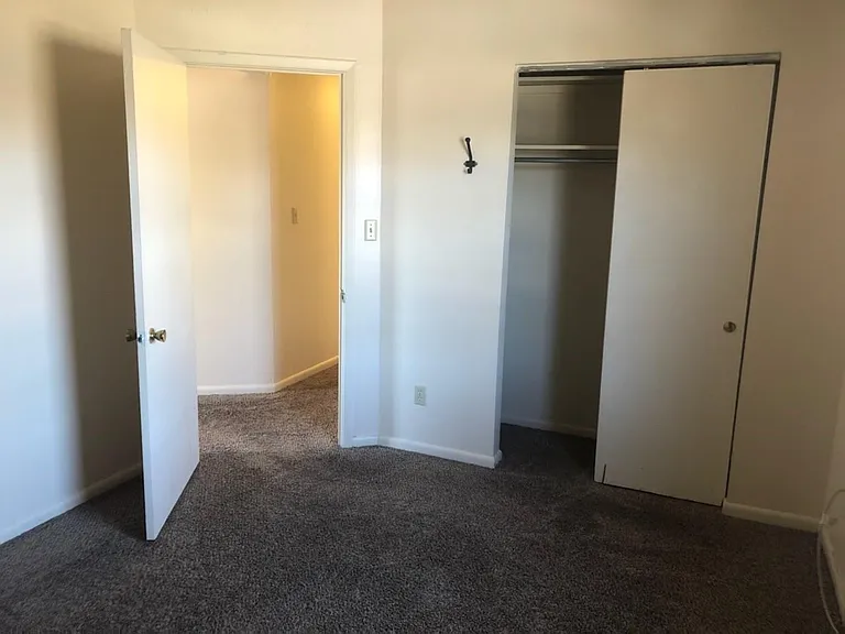 1360 Highland St #B — Photo 11