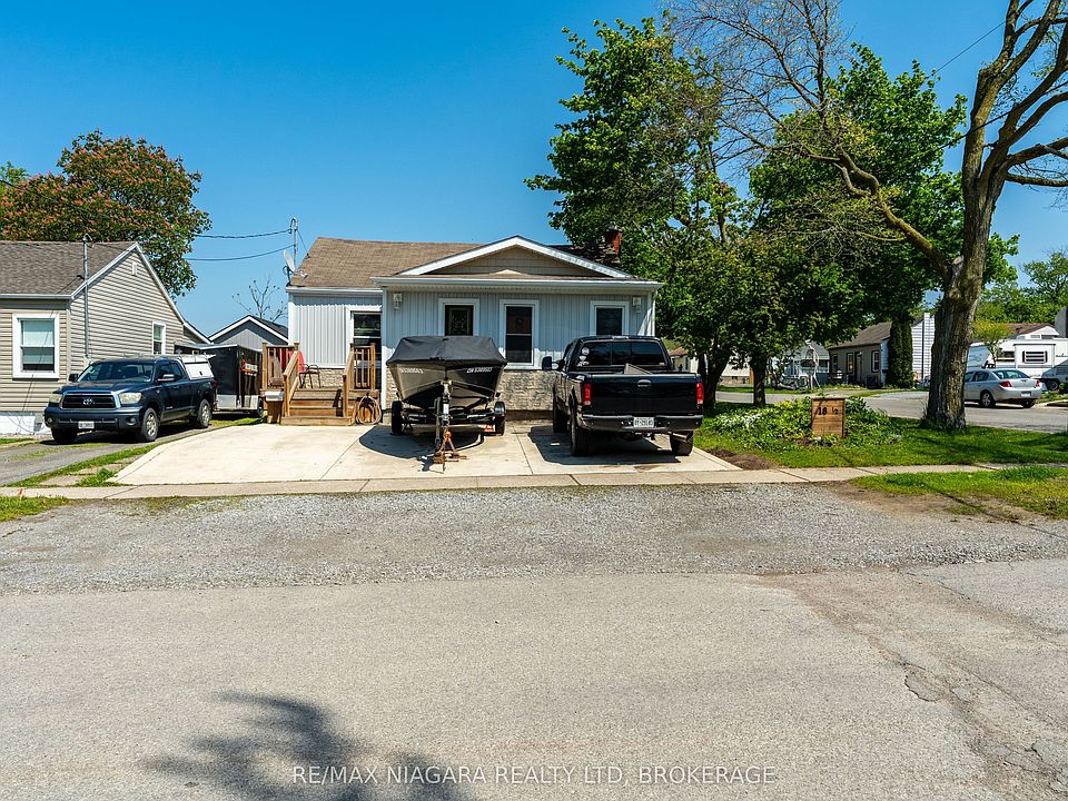 1st image of 18 1/2 Willow St