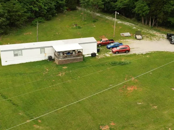 414 McWhorter Rd, Albany, KY 42602