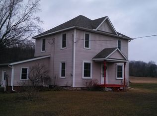 W5653 Turner Rd, Pardeeville, WI 53954