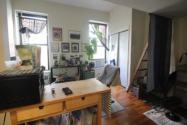 Rented by Luxor Homes & Investment Realty | media 5