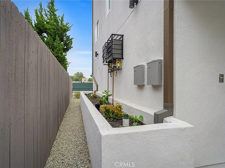 4453 Colfax Ave #2 — Photo 31