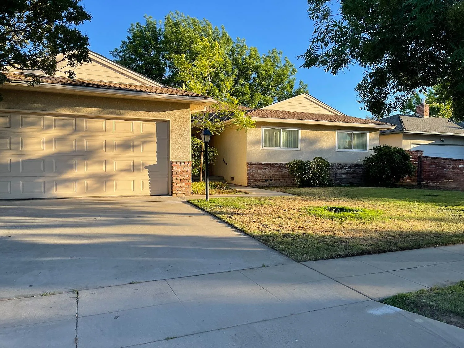 1561 E Sample Ave photo 1