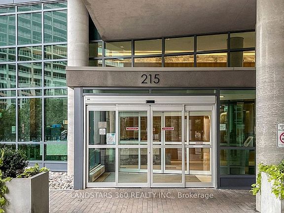 2nd image of 215 Fort York Blvd #1005