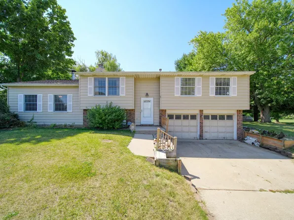 2129 Heights Dr, Brooklyn, MI 49230