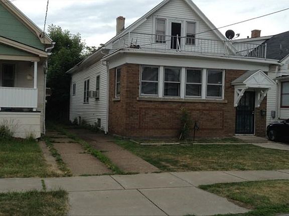 2nd image of 109 Fisher St
