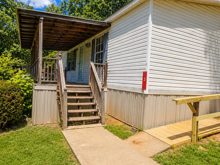 1736 Blacksburg Hwy #3 — Photo 2