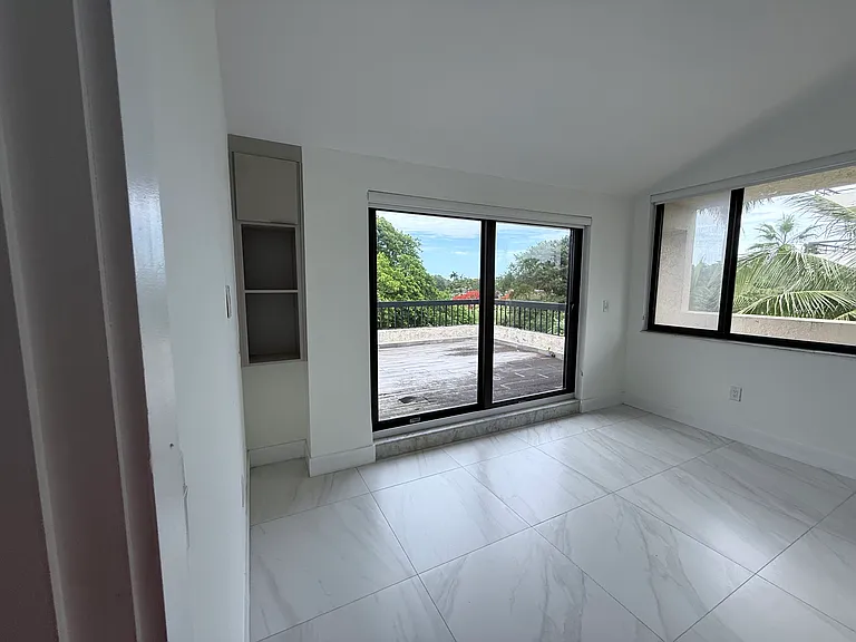 730 Coral Way #302 — Photo 54