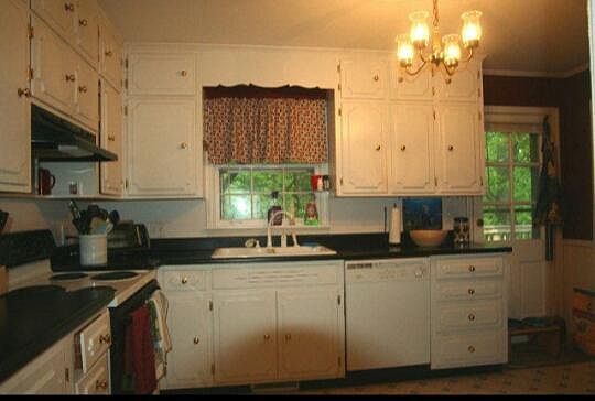 2nd image of 103 Park Ct