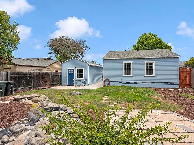 586 Del Mar Ave — Photo 35