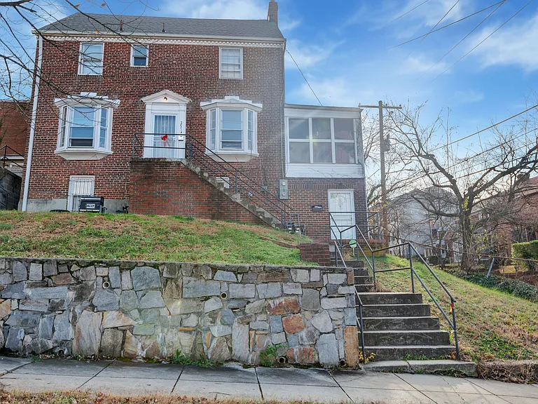 2821 R St SE #B — Photo 11
