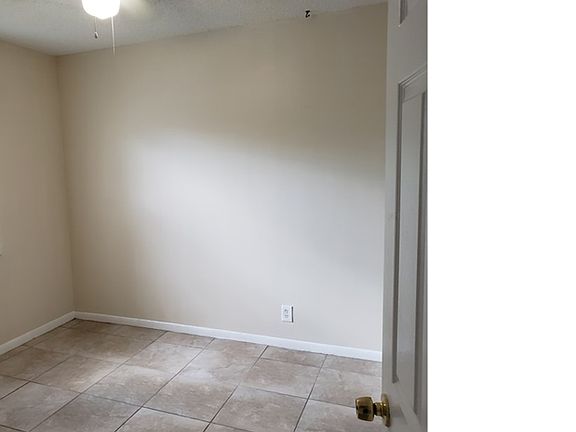3rd image of 11580 NW 44th St #11580