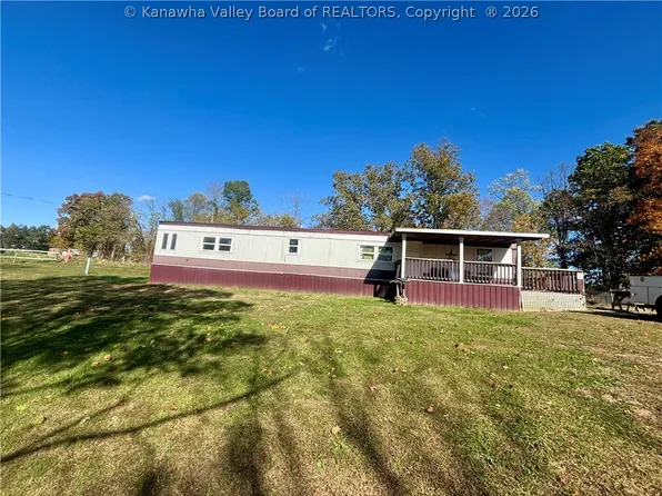 3080 Stone Lick Rd, Kenna, WV 25248