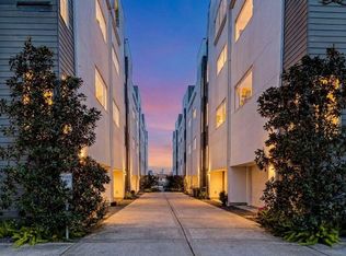 1155 W 18th St, Houston, TX 77008