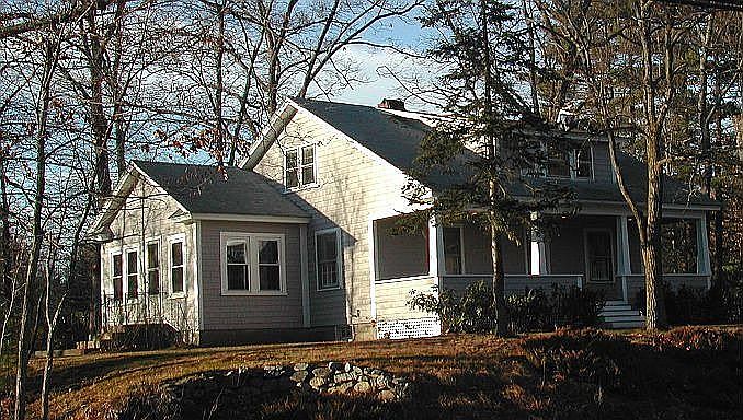 2nd image of 51 River Rd