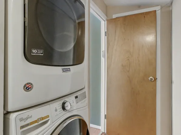 870 East 16th Street image 17 of 28