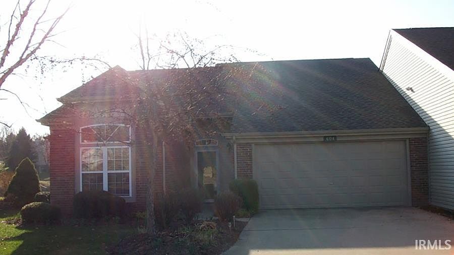 1st image of 604 E Winslow Farm Dr