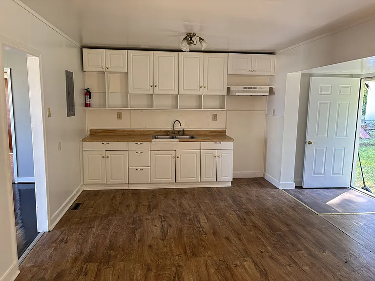 137 Belvedere Ct — Photo 14