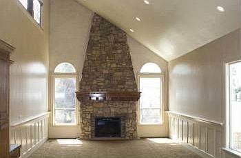 4th image of 1482 Maple Ave