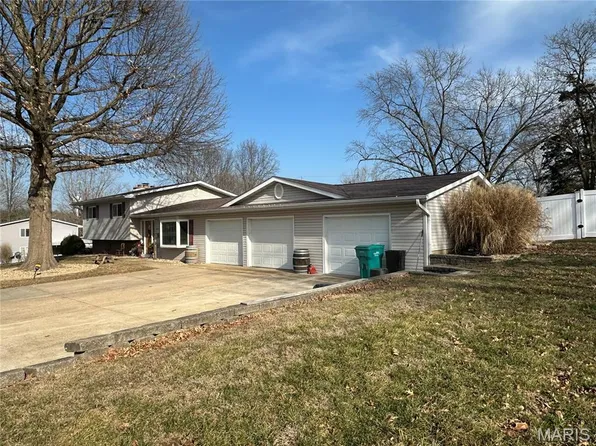212 N Walnut St, Owensville, MO 65066