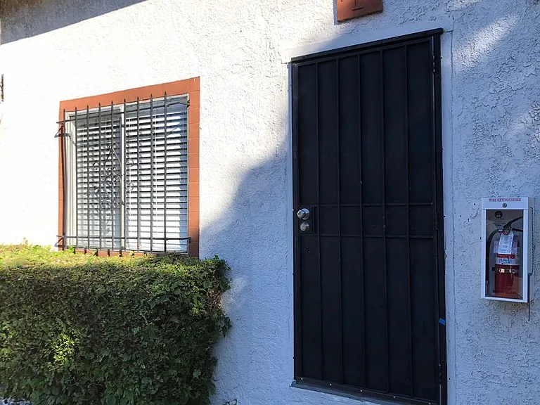 1212 Hoffman Ave — Photo 1