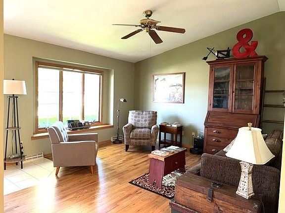 2nd image of 4242 Saratoga Dr