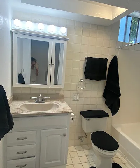 4350 York Blvd — Photo 17