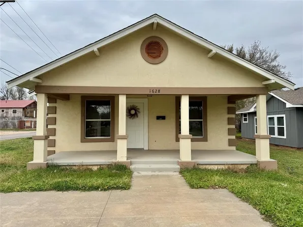 1628 W Dakota Ave, Chickasha, OK 73018